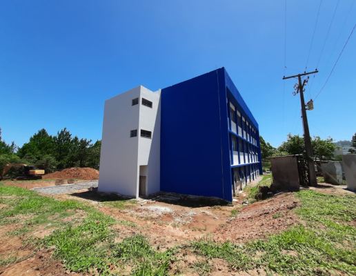 Prédio de Salas de Aula do Curso de Medicina – foto 18